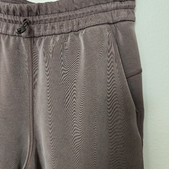 Lululemon Softstreme High-Rise Straight-Leg Cropped Pant - Picture 9 of 10